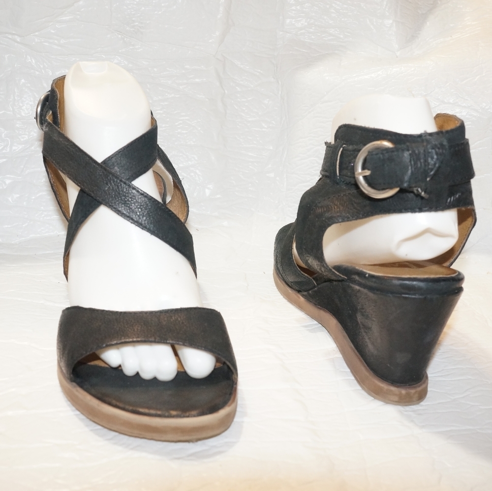 Miz Mooz Black Strappy Wedge Sandals - Picture 8 of 10